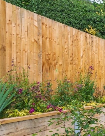 fencing installers closed board garden fence