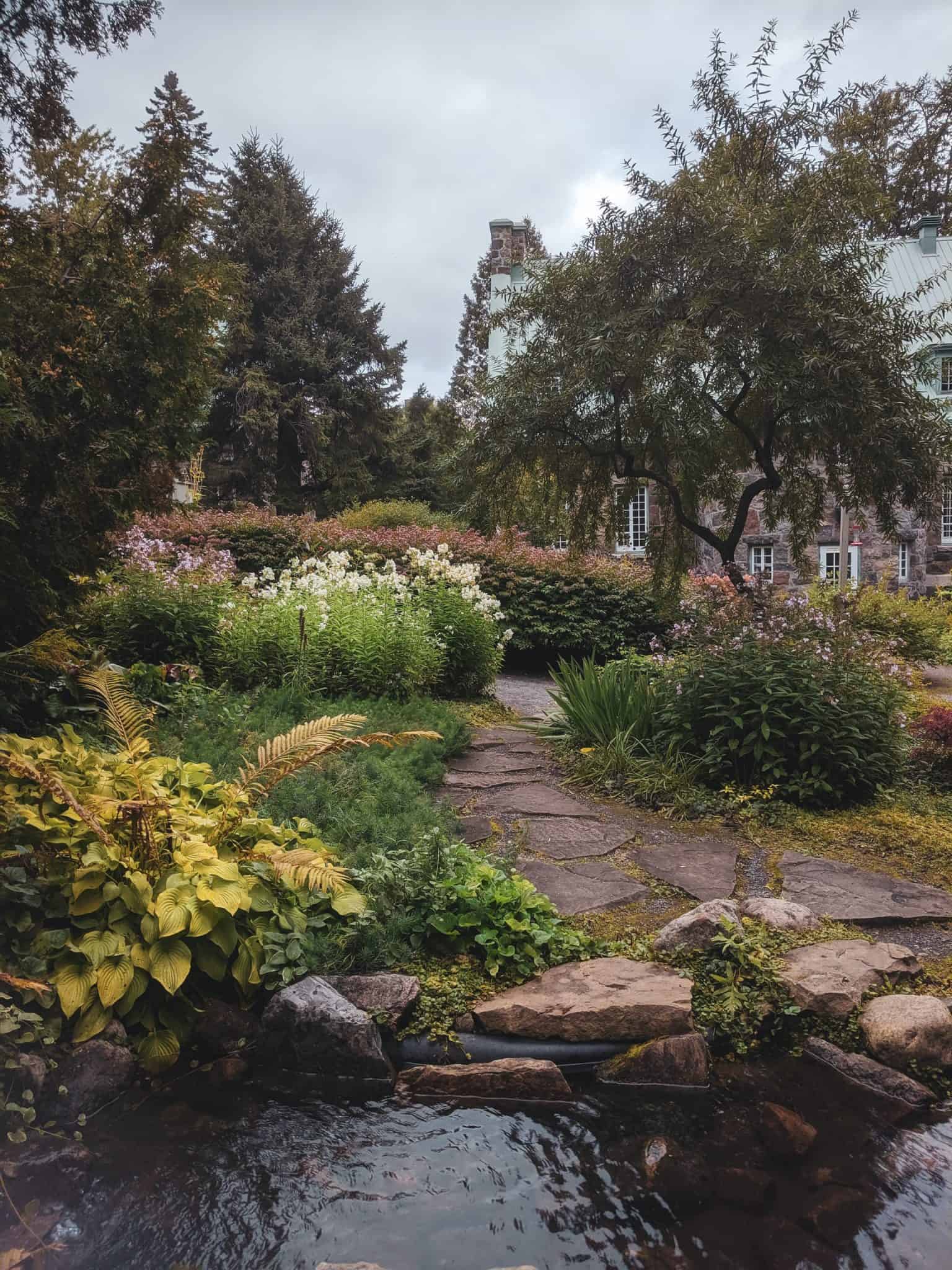 how to give your garden a luxurious look with hardscaping image
