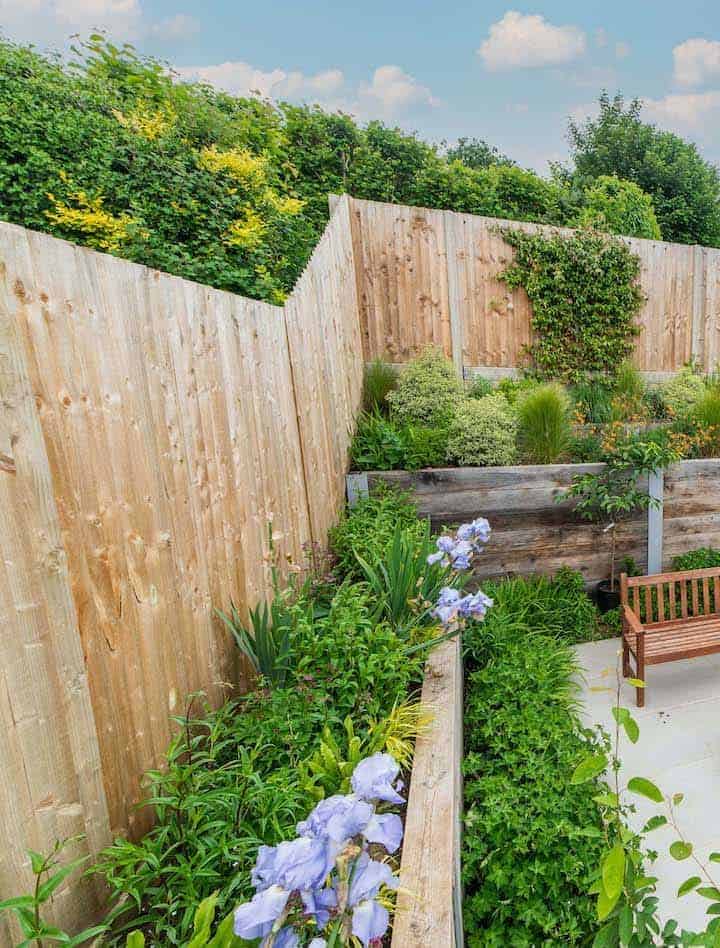 fencing installers surrey and west sussex mobile image